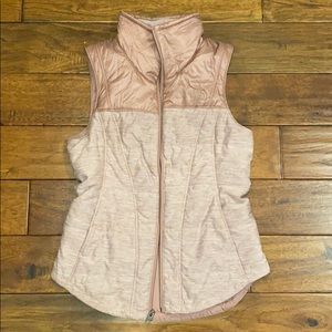 Super cute north face vest
